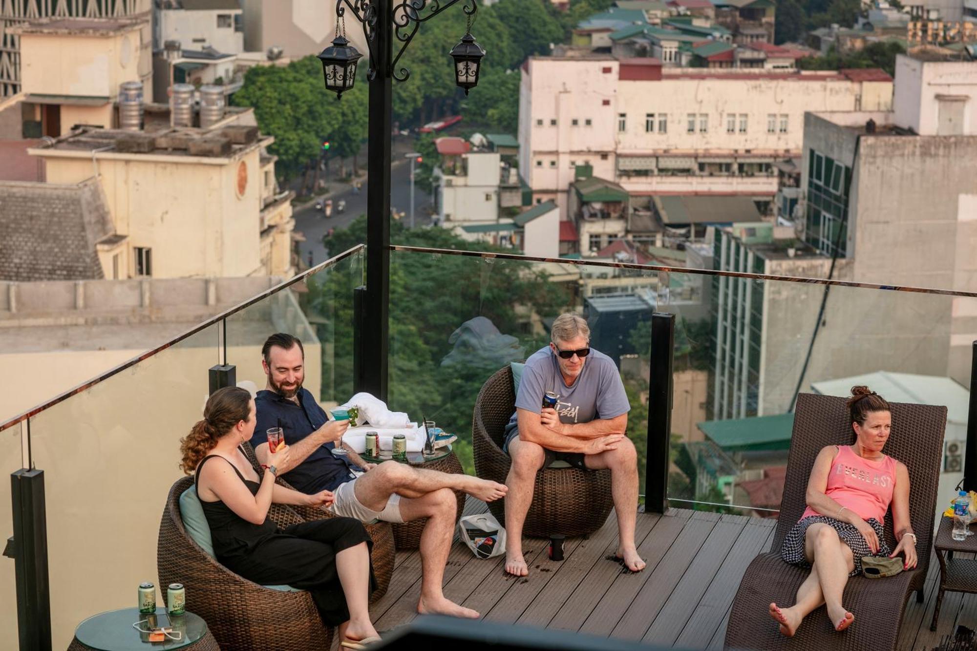 May De Ville Corner Hotel Ханой Екстериор снимка