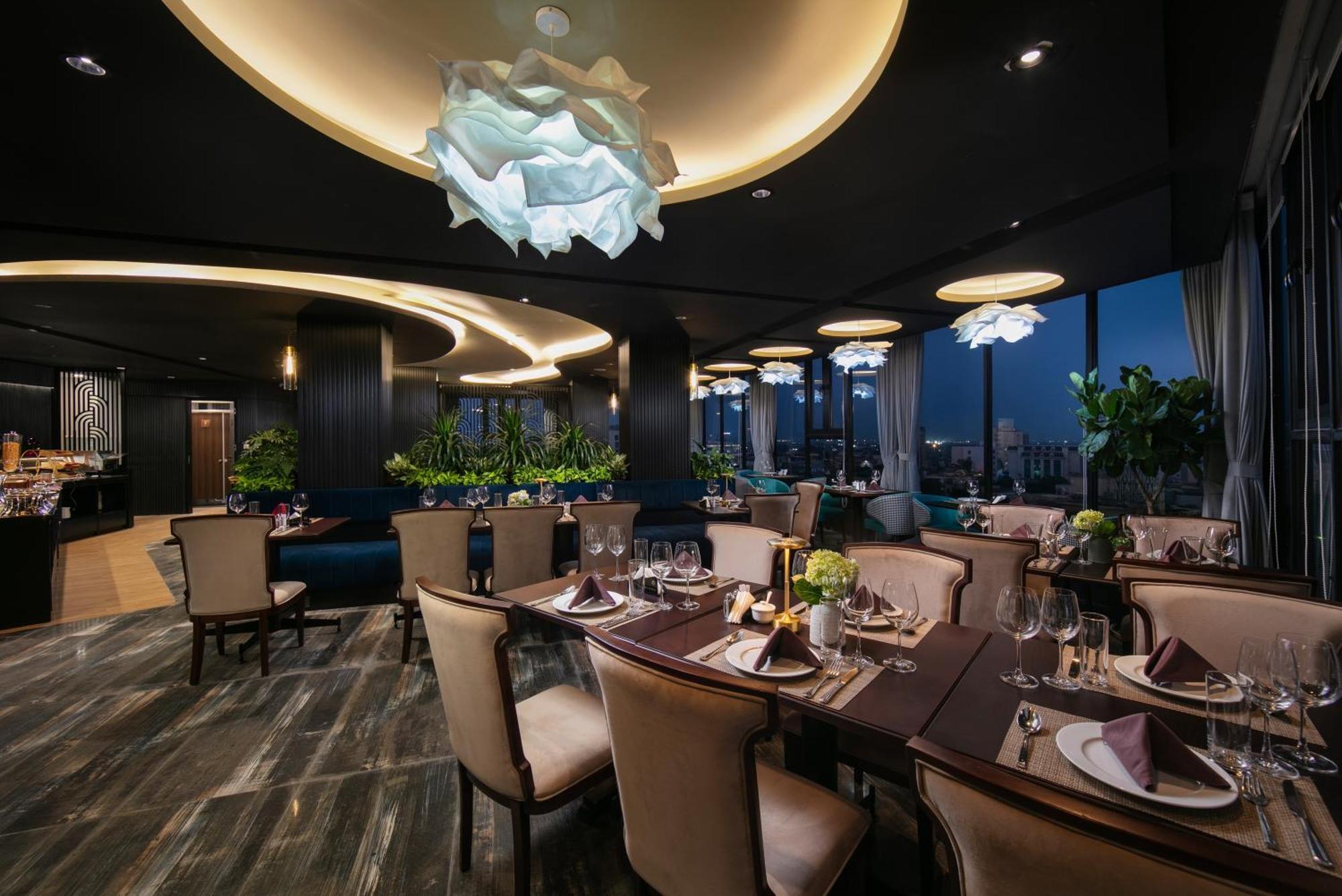 May De Ville Corner Hotel Ханой Екстериор снимка