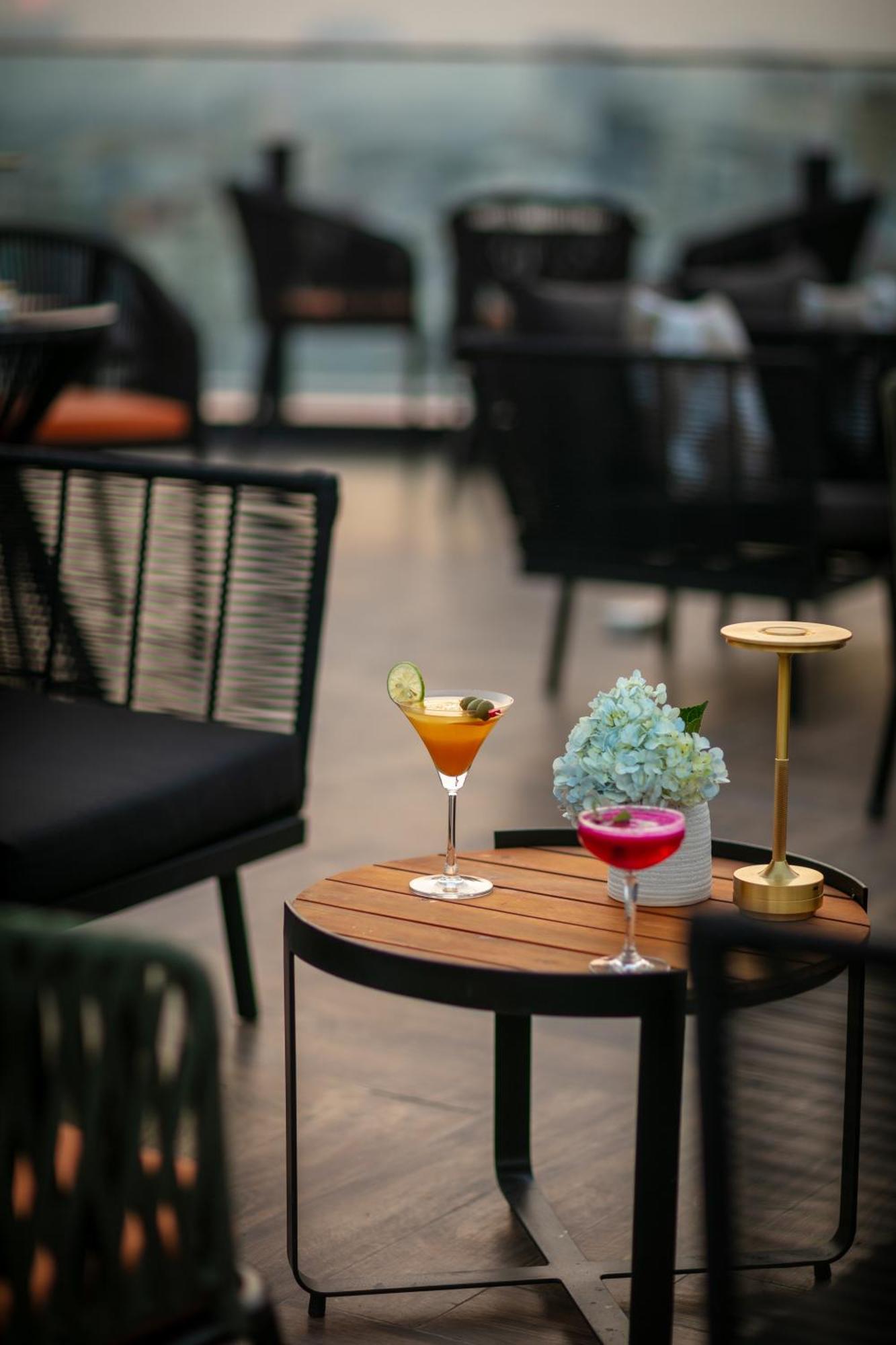 May De Ville Corner Hotel Ханой Екстериор снимка